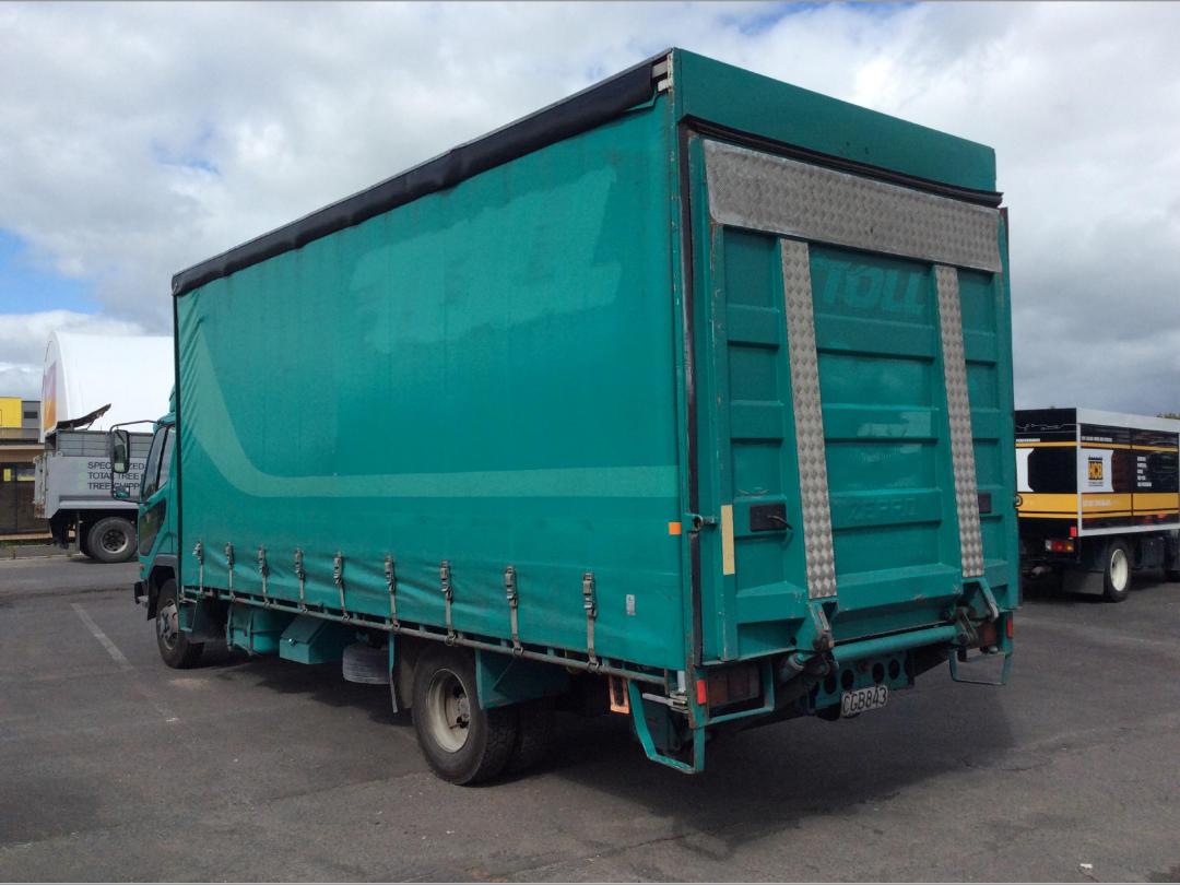 Photo '5' of Mitsubishi Fighter FK190K2 Curtainsider Photo '5' of Mitsubishi Fighter FK190K2 Curtainsider