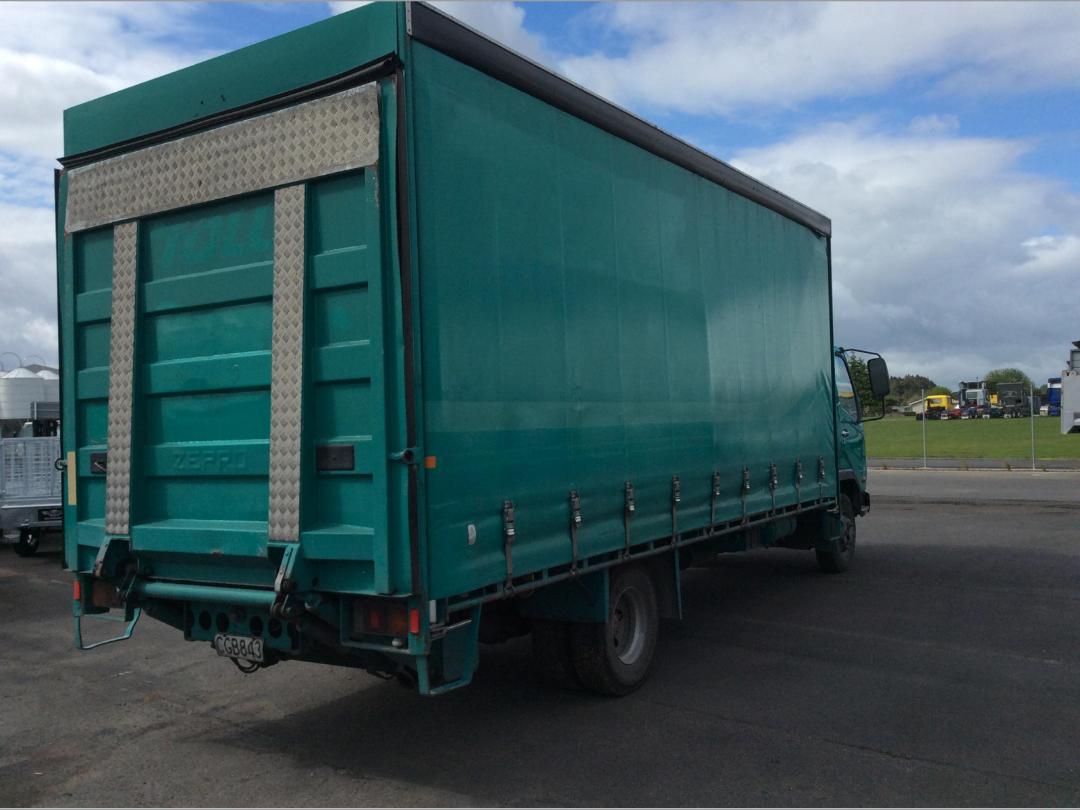 Photo '6' of Mitsubishi Fighter FK190K2 Curtainsider Photo '6' of Mitsubishi Fighter FK190K2 Curtainsider