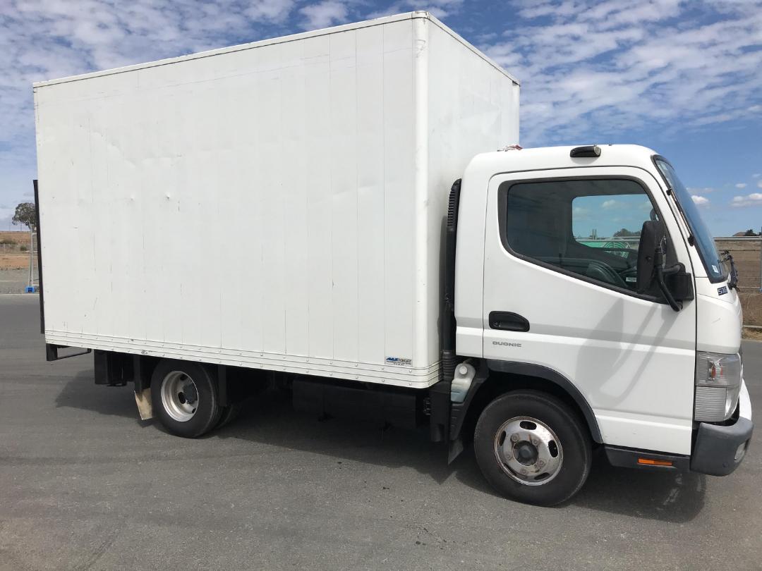 Photo '4' of Mitsubishi Fuso Canter FEB45C2 EURO 5 - 516 Box Body Photo '4' of Mitsubishi Fuso Canter FEB45C2 EURO 5 - 516 Box Body