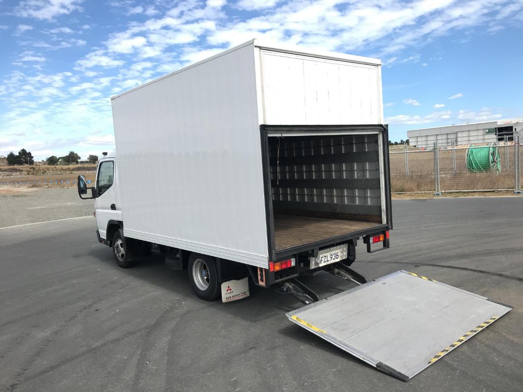 Photo '16' of Mitsubishi Fuso Canter FEB45C2 EURO 5 - 516 Box Body Photo '16' of Mitsubishi Fuso Canter FEB45C2 EURO 5 - 516 Box Body