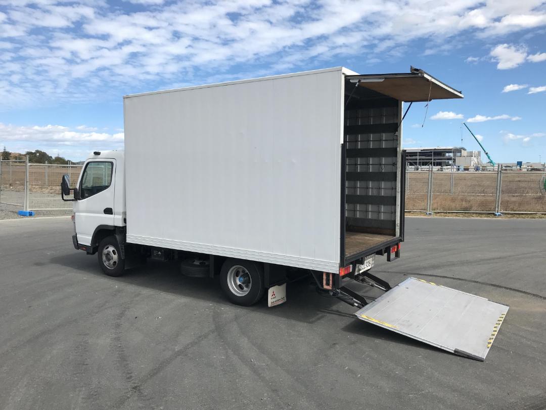 Photo '17' of Mitsubishi Fuso Canter FEB45C2 EURO 5 - 516 Box Body Photo '17' of Mitsubishi Fuso Canter FEB45C2 EURO 5 - 516 Box Body