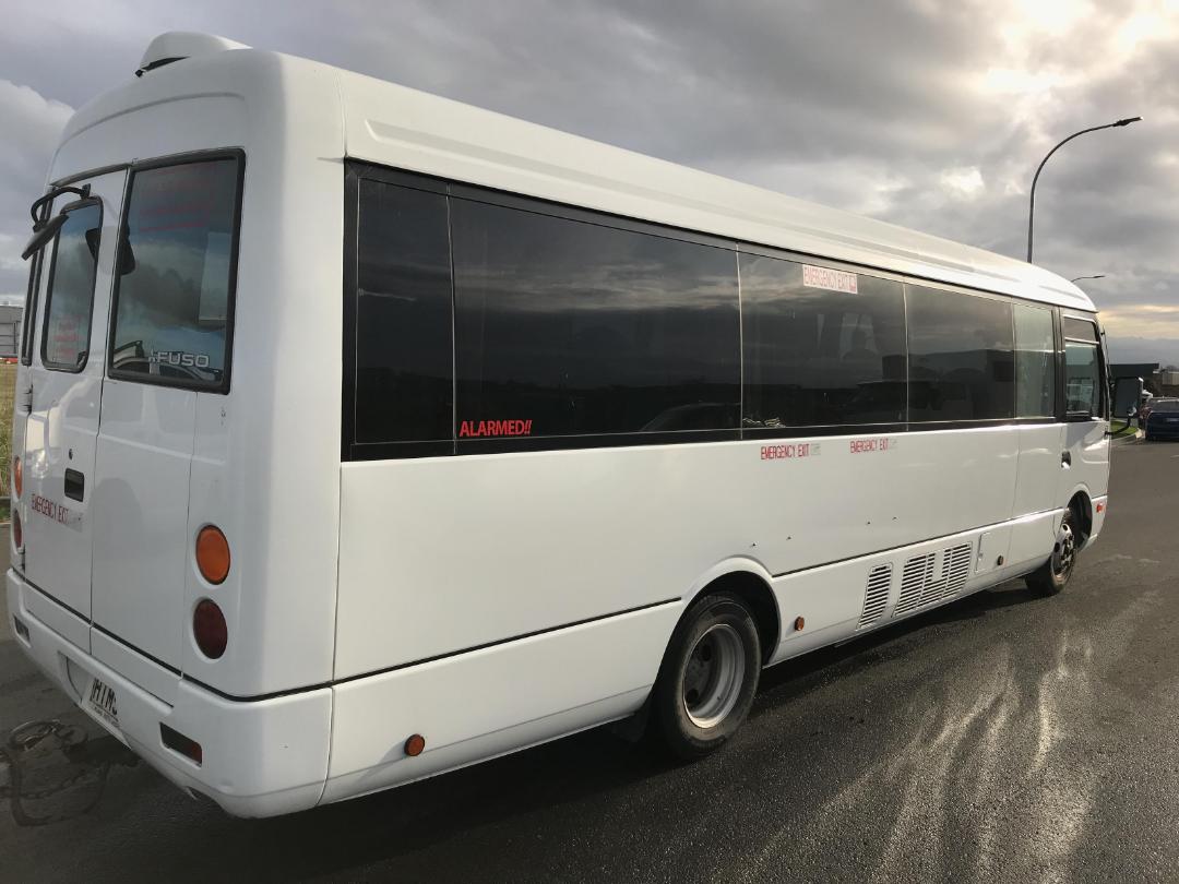 Photo '5' of MITSUBISHI FUSO ROSA LWB CUSTOM AUTO Bus Photo '5' of MITSUBISHI FUSO ROSA LWB CUSTOM AUTO Bus