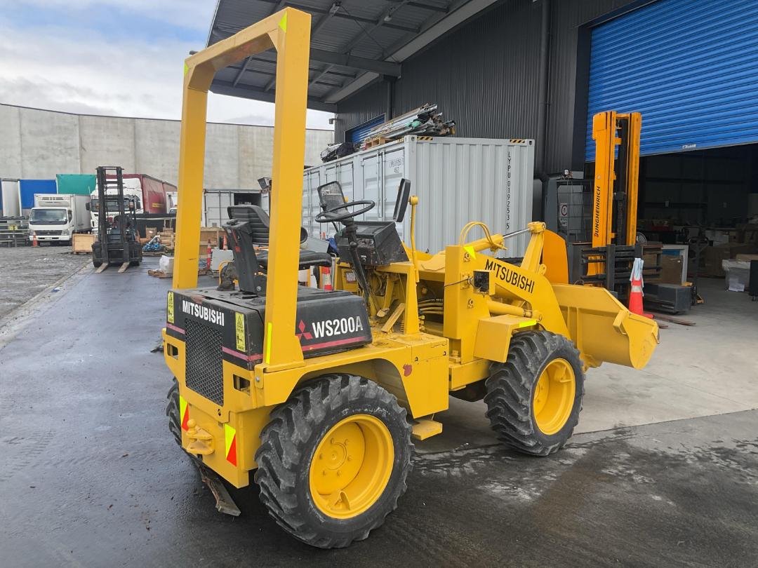 Photo '5' of Mitsubishi Loader WS200A Wheel Loader Photo '5' of Mitsubishi Loader WS200A Wheel Loader