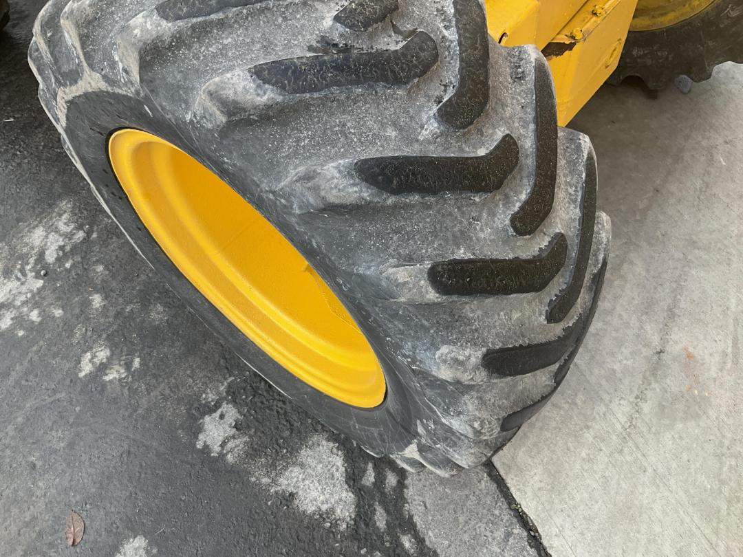 Photo '16' of Mitsubishi Loader WS200A Wheel Loader Photo '16' of Mitsubishi Loader WS200A Wheel Loader