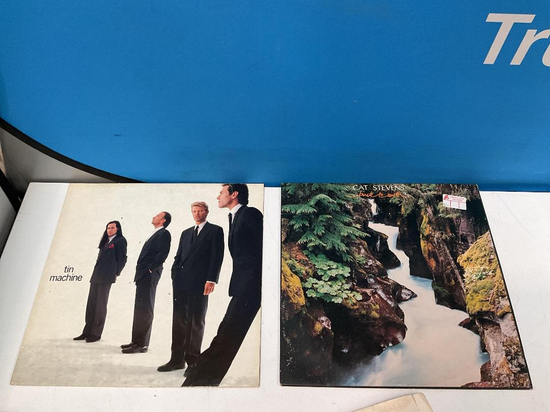 Photo '5' of Assortment of Records - David Bowie, Cat Stevens Etc Photo '5' of Assortment of Records - David Bowie, Cat Stevens Etc