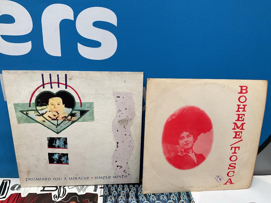 Photo '3' of Assortment of Records - David Bowie, Cat Stevens Etc Photo '3' of Assortment of Records - David Bowie, Cat Stevens Etc