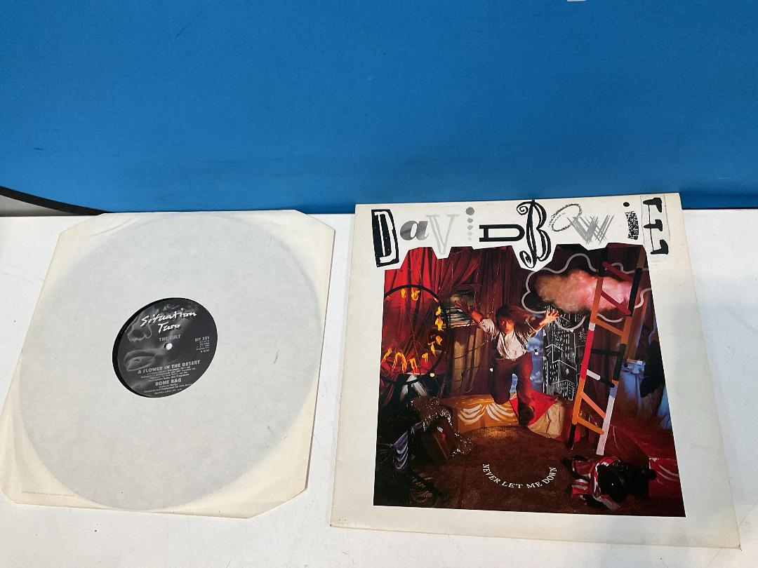 Photo '9' of Assortment of Records - David Bowie, Cat Stevens Etc Photo '9' of Assortment of Records - David Bowie, Cat Stevens Etc