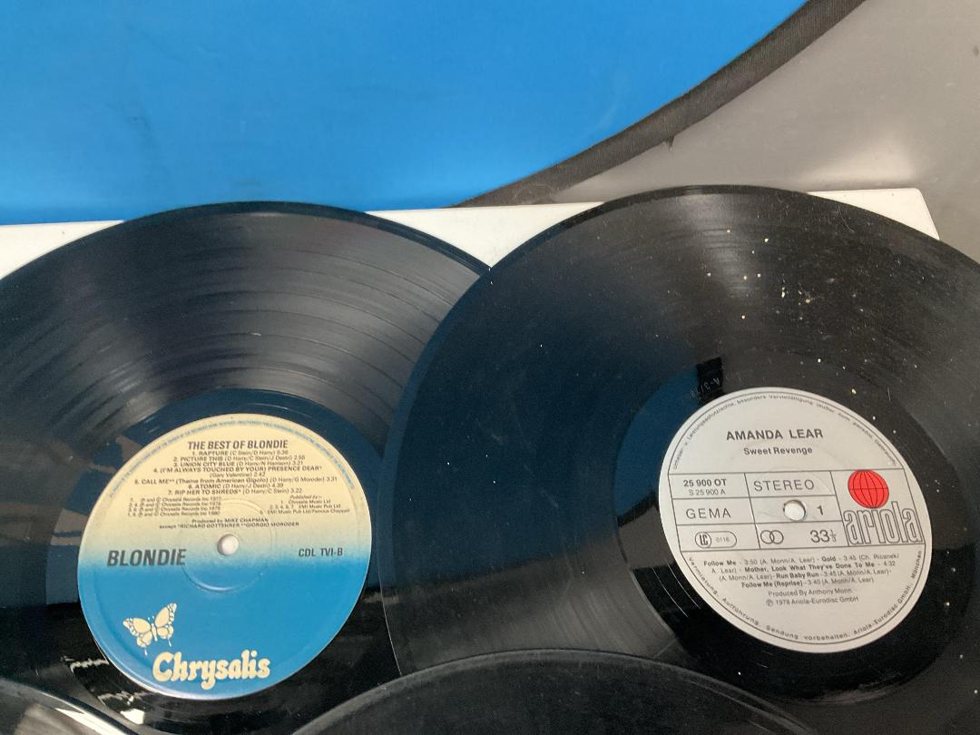 Photo '3' of Various Records - Blondie, The Beach Boys Etc Photo '3' of Various Records - Blondie, The Beach Boys Etc