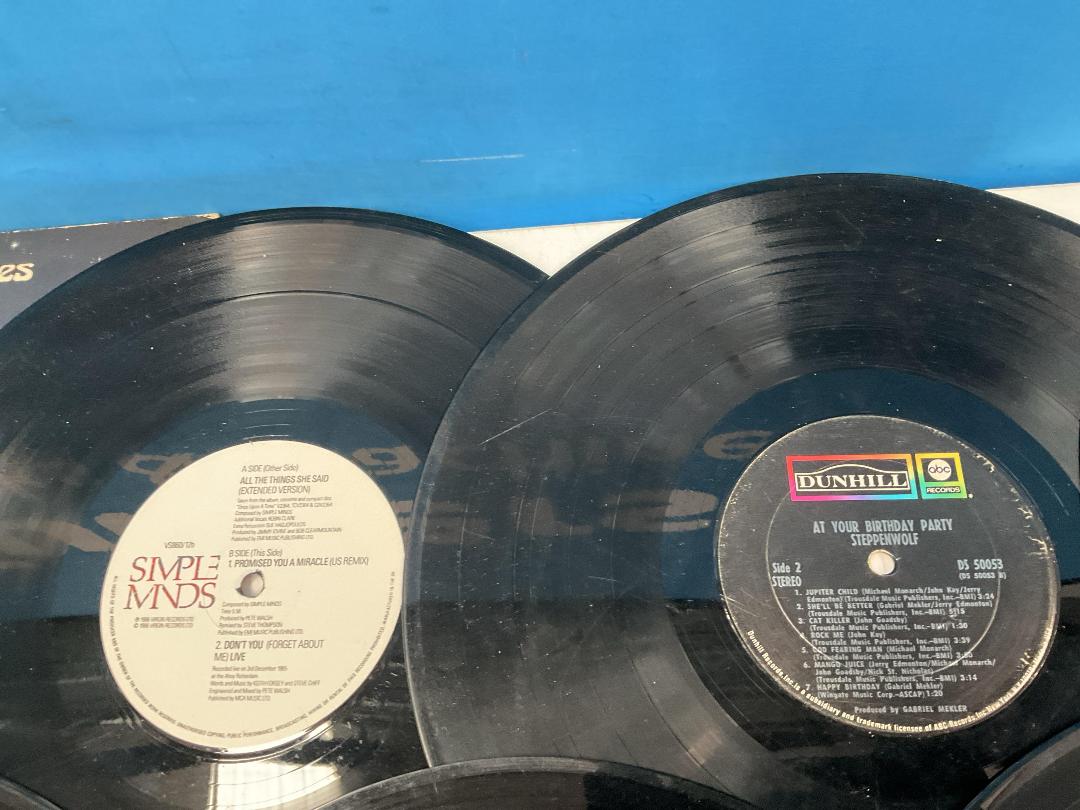 Photo '2' of Various Records - Blondie, The Beach Boys Etc Photo '2' of Various Records - Blondie, The Beach Boys Etc