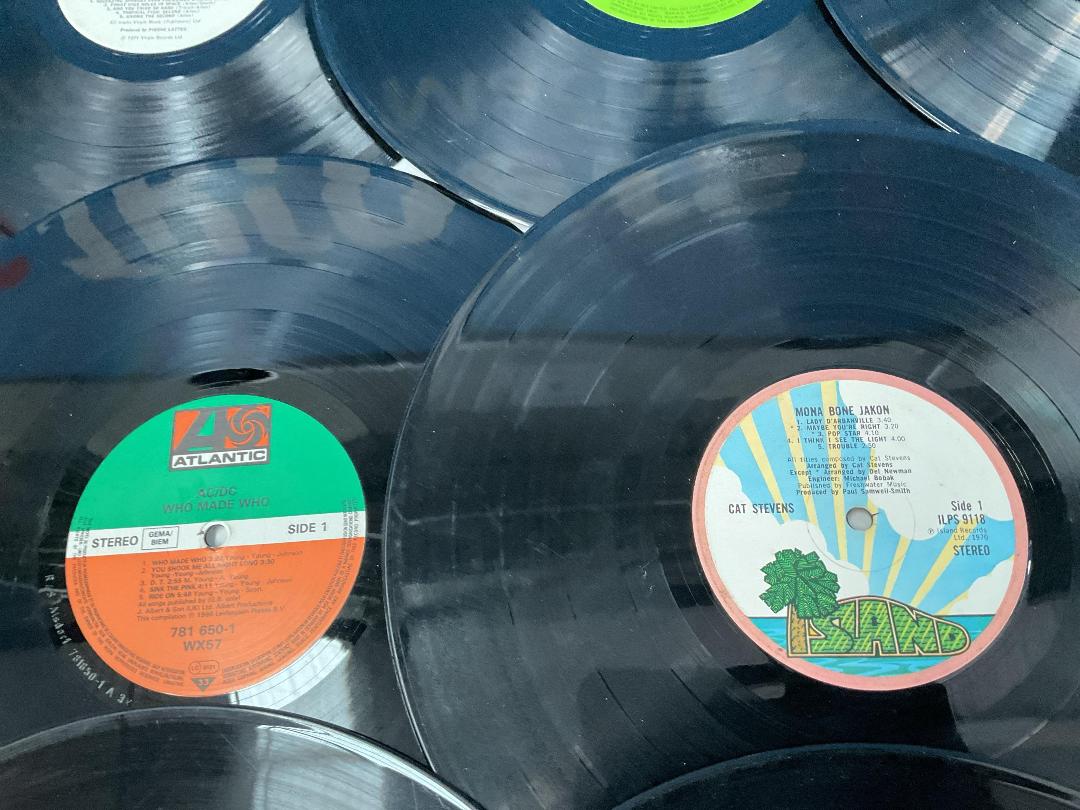 Photo '8' of Assortment of Records - Eric Clapton, Madonna Etc Photo '8' of Assortment of Records - Eric Clapton, Madonna Etc