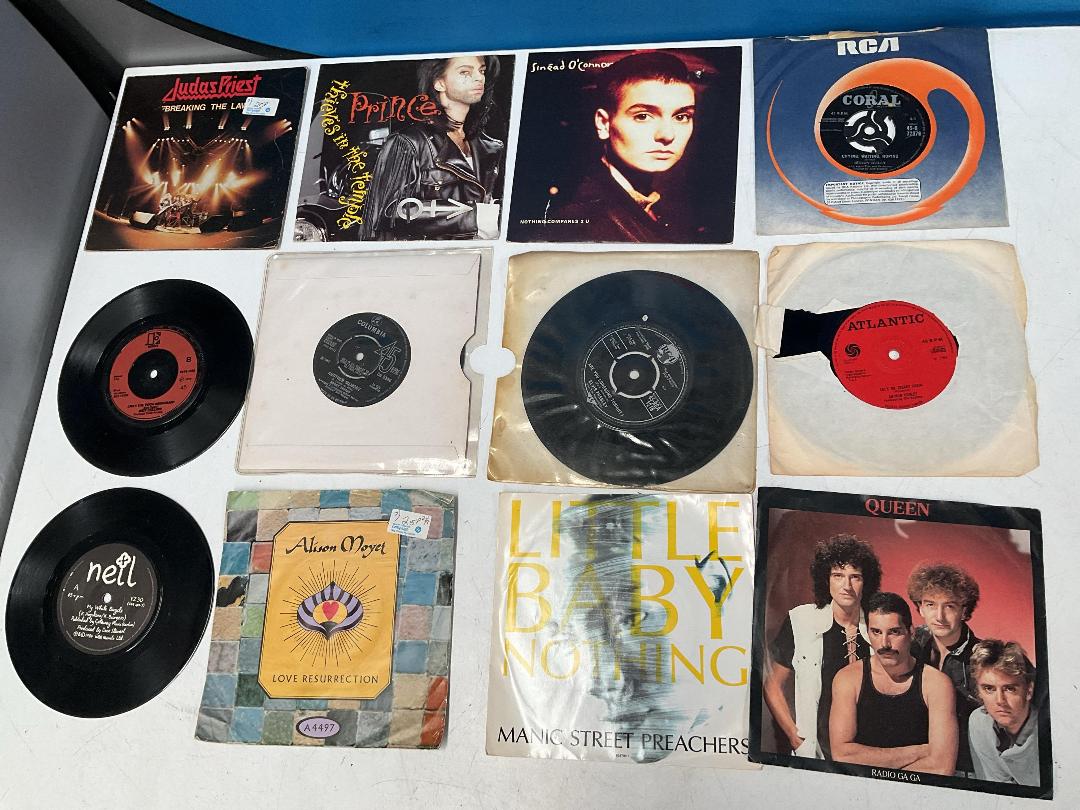 Photo '6' of Vinyl Records or Similar, Cassettes and Books