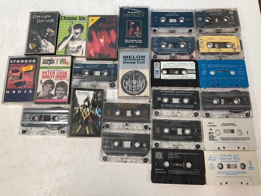 Photo '10' of Vinyl Records or Similar, Cassettes and Books