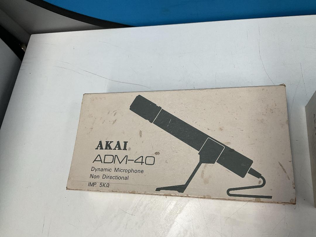 Photo '2' of AKAI ADM-40 Dynamic Microphone