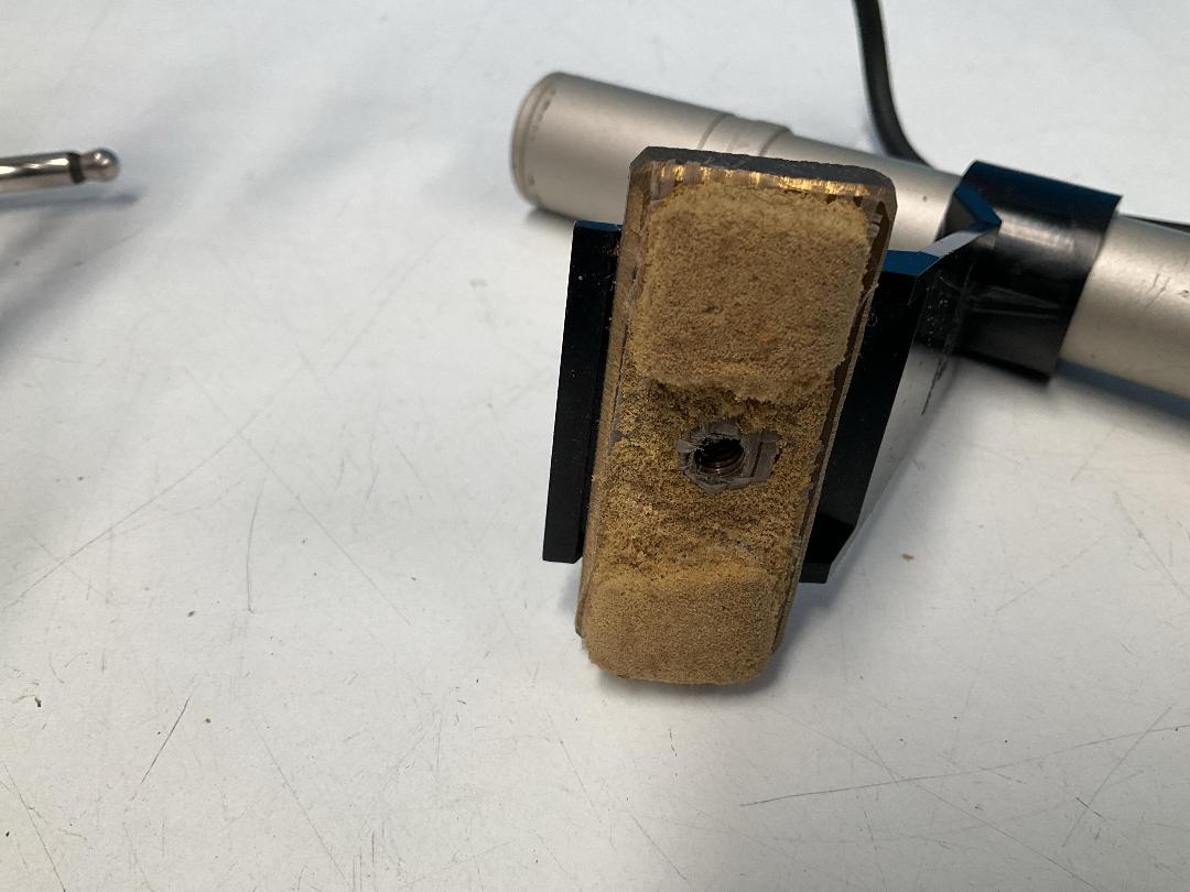 Photo '15' of AKAI ADM-40 Dynamic Microphone