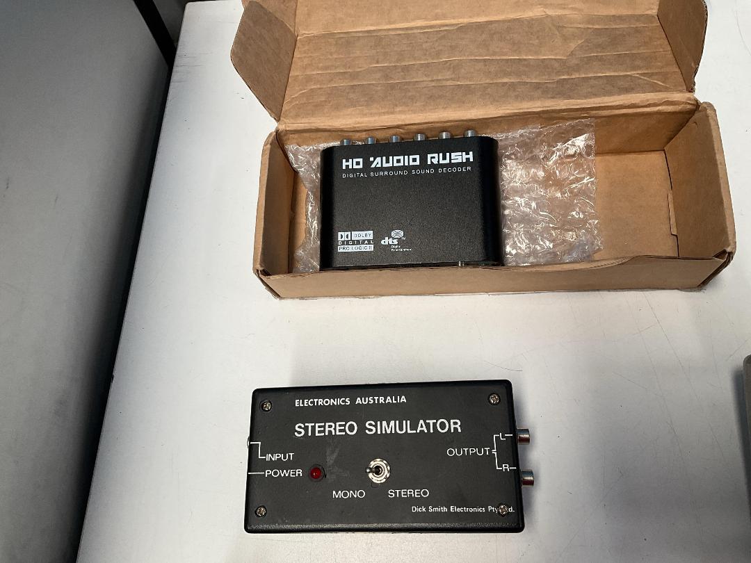 Photo '20' of Assortment of Music Equipment Etc - Cables, GaAs FET RX-Amp, Sony Microphone Etc