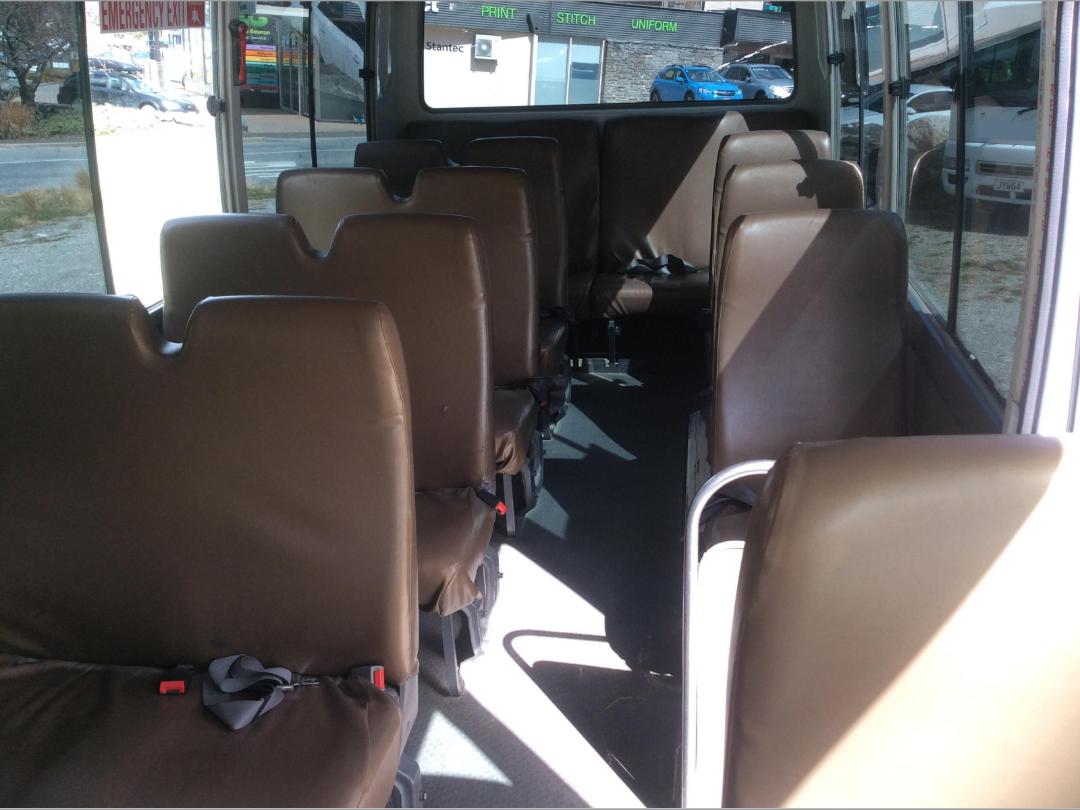 Photo '10' of Nissan Civilian Minibus Photo '10' of Nissan Civilian Minibus