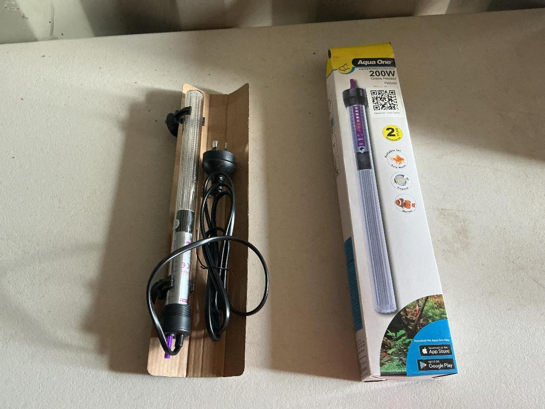 Photo '6' of Aqua One 55W & Aqua One 200W Glass Heaters