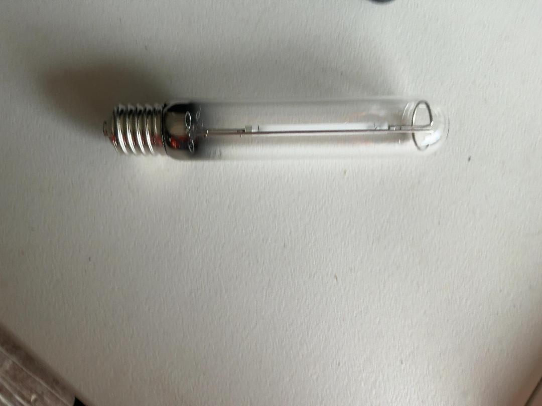 Photo '4' of 6x 250W Super HPS Grow Lamps