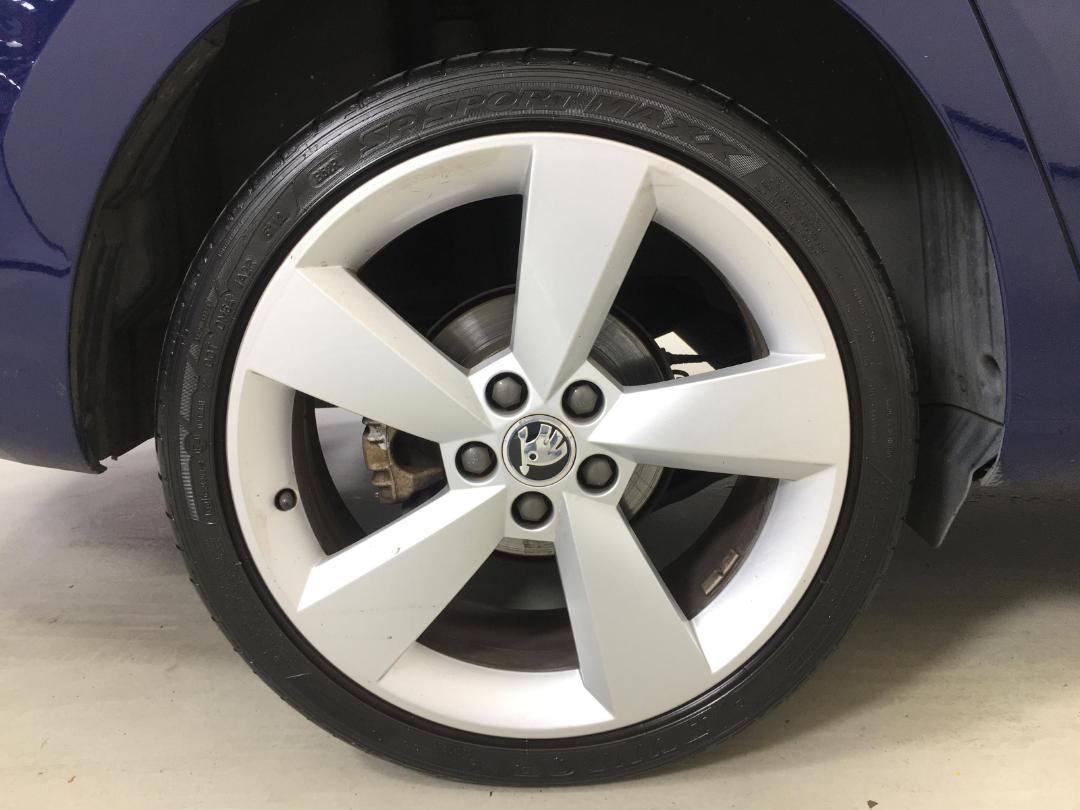 Photo '11' of Skoda Rapid Rapid TSI 90KW 7DSG Photo '11' of Skoda Rapid Rapid TSI 90KW 7DSG