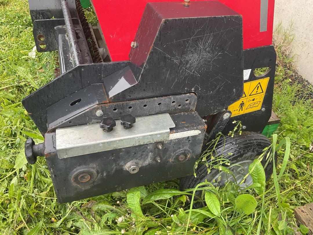 Photo '11' of Speedseed 2000 Mower Photo '11' of Speedseed 2000 Mower