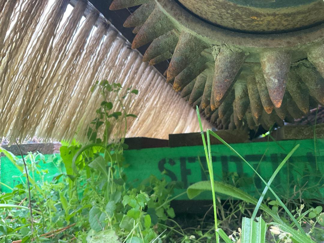 Photo '17' of Speedseed 2000 Mower Photo '17' of Speedseed 2000 Mower