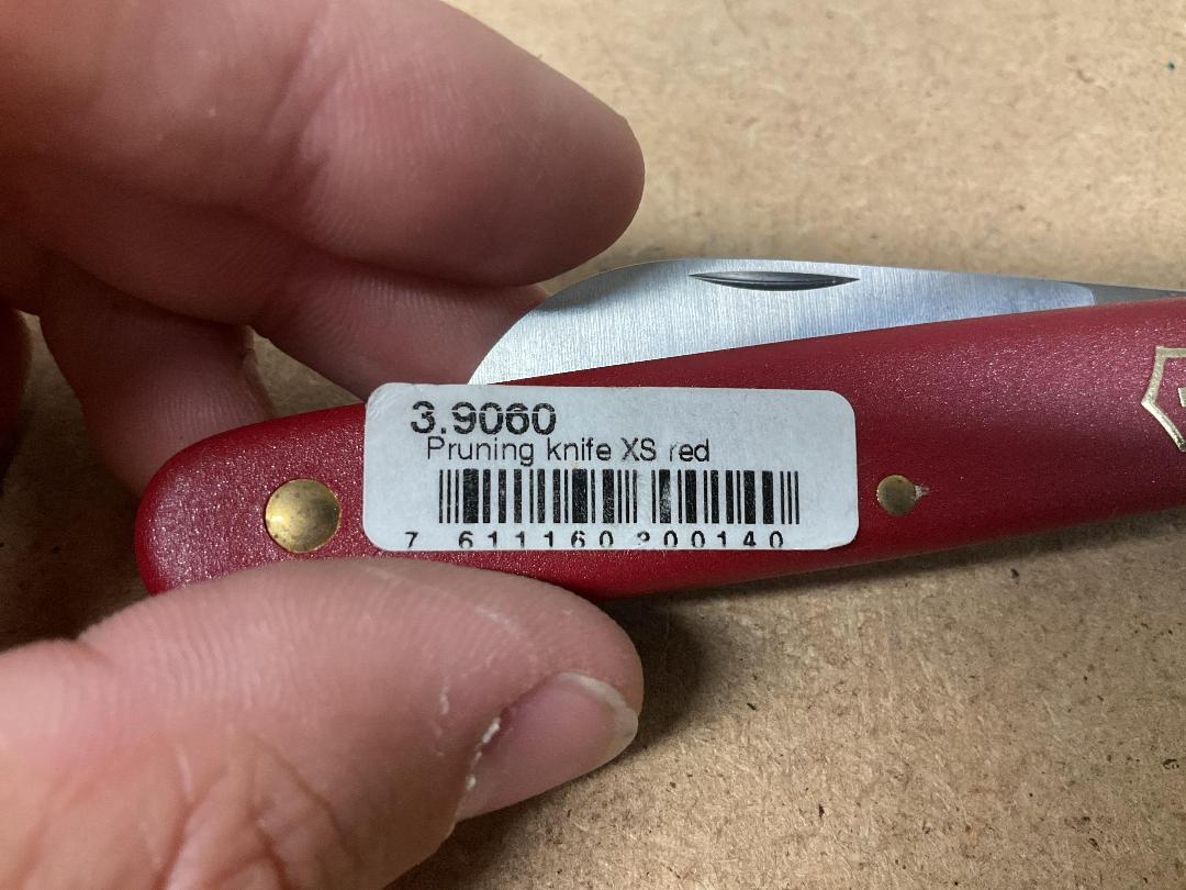Photo '2' of Victorinox Pruning Folding Knife