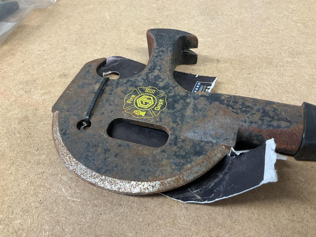 Photo '3' of Off Grid Tools Handy Rescue Tool