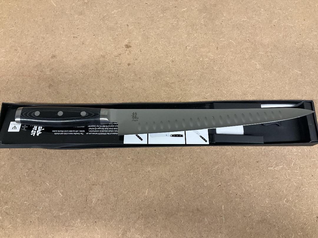 Photo '5' of Yaxell 10.5” Slicing Knife