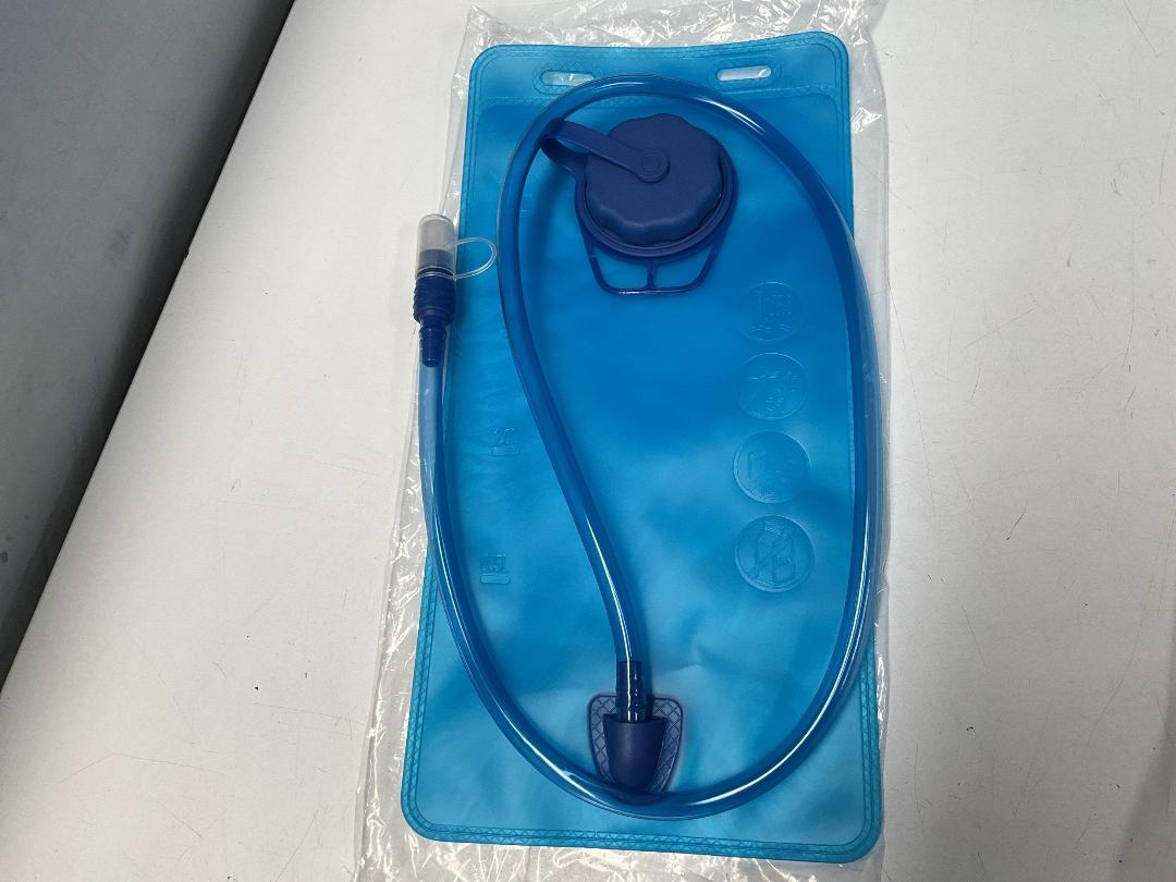 Photo '6' of 3x HotSpeed - Hydration Packs & 3x 2L Bladders - Pink *NEW*