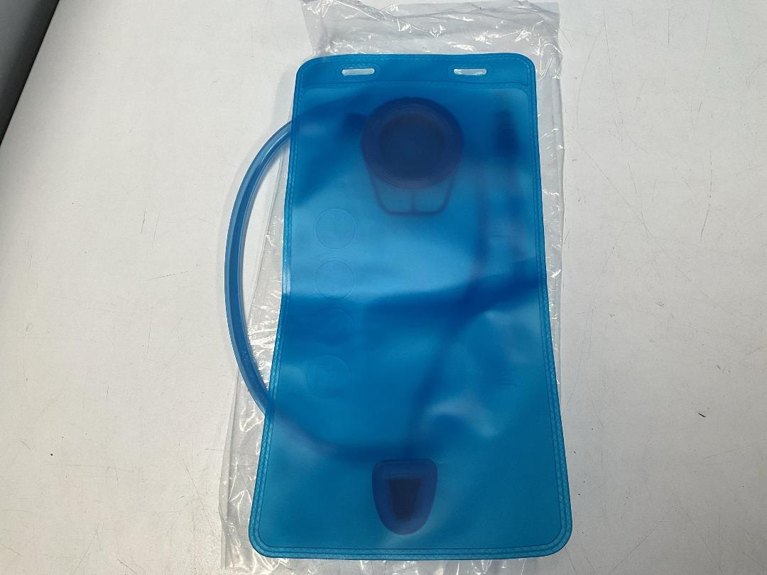 Photo '9' of 3x HotSpeed - Hydration Packs & 3x 2L Bladders - Pink *NEW* Photo '9' of 3x HotSpeed - Hydration Packs & 3x 2L Bladders - Pink *NEW*