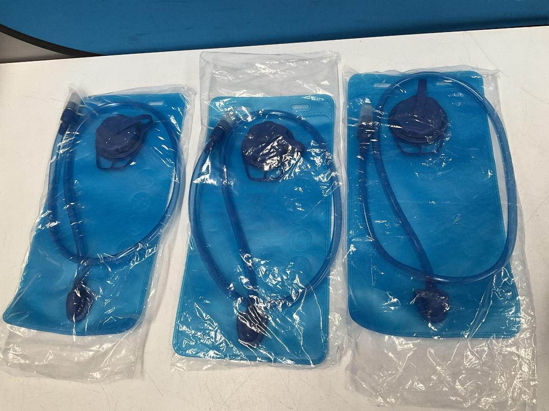 Photo '11' of 3x HotSpeed - Hydration Packs & 3x 2L Bladders - Pink *NEW*