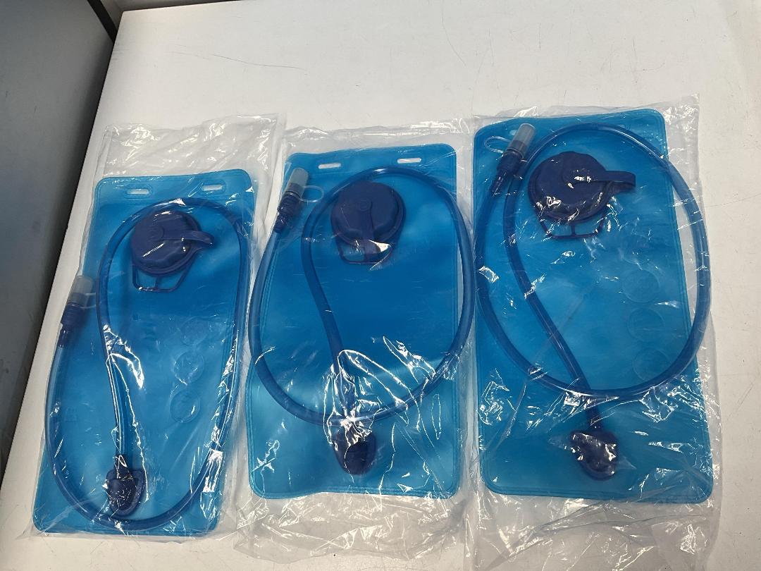 Photo '11' of 3x HotSpeed - Hydration Packs & 3x 2L Bladders - Pink *NEW*