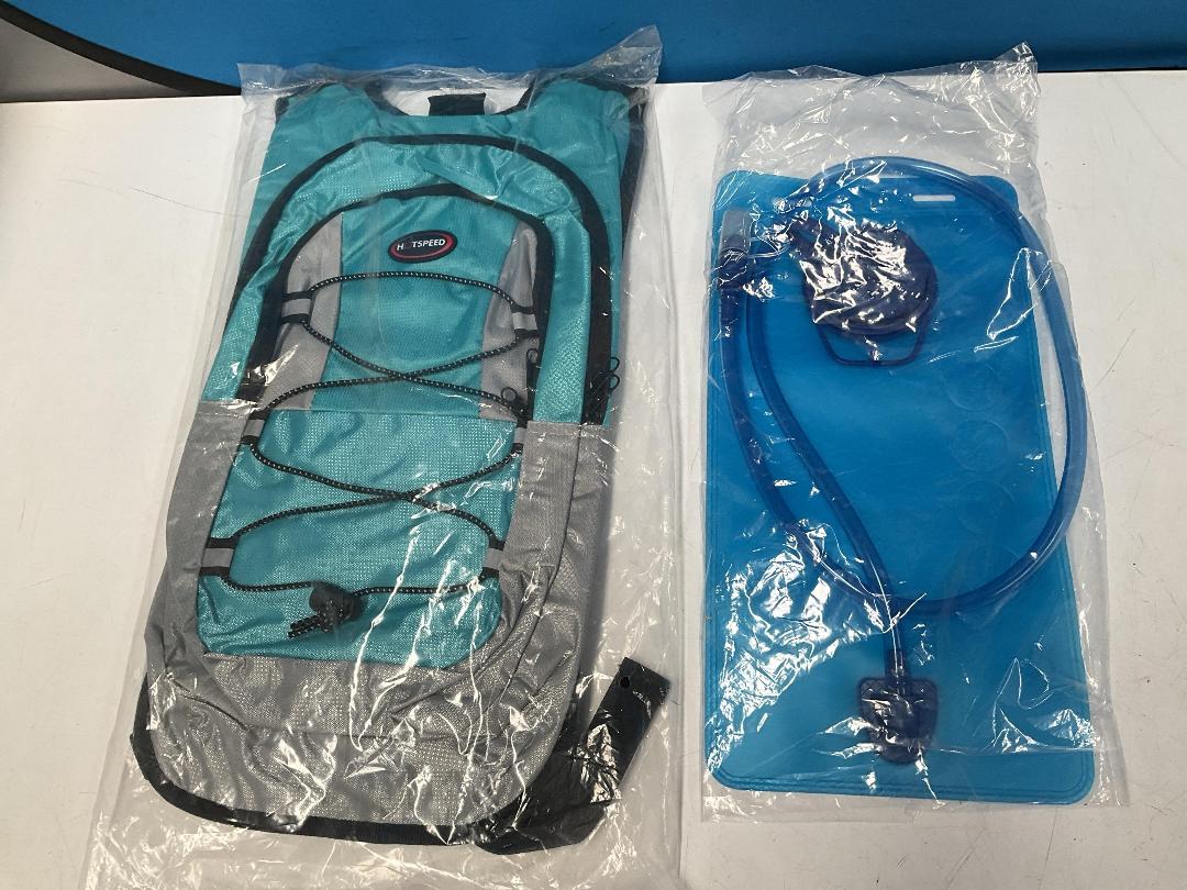 Photo '2' of 3x HotSpeed - Hydration Packs & 3x 2L Bladders - Aqua *NEW*