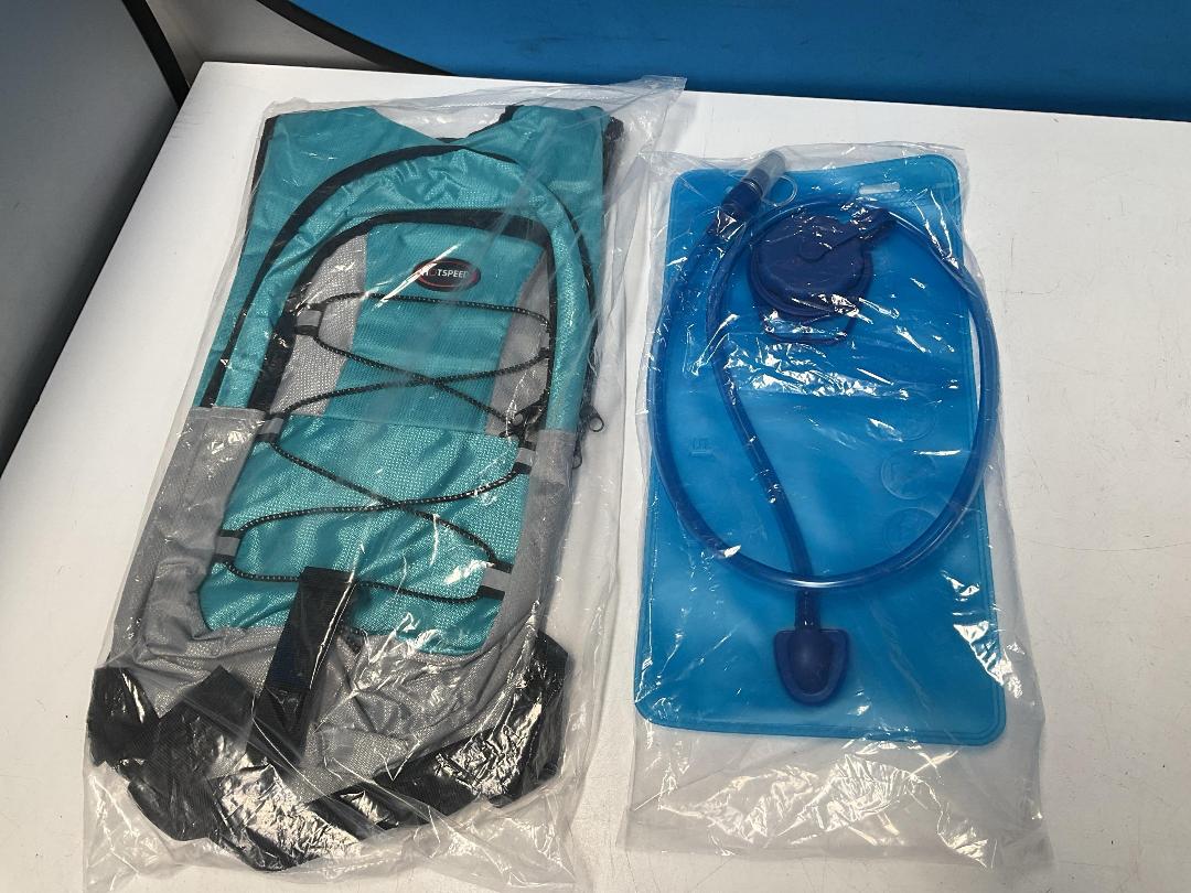 Photo '2' of 3x HotSpeed - Hydration Packs & 3x 2L Bladders - Aqua *NEW*