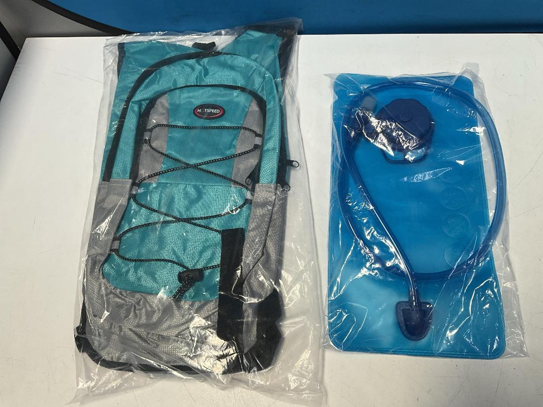 Photo '2' of 2x HotSpeed - Hydration Packs & 2x 2L Bladders - Aqua *NEW*