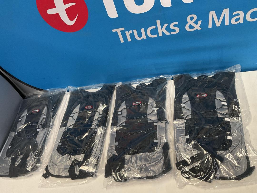 Photo '10' of 4x HotSpeed - Hydration Packs & 4x 2L Bladders - Black/Grey *NEW*