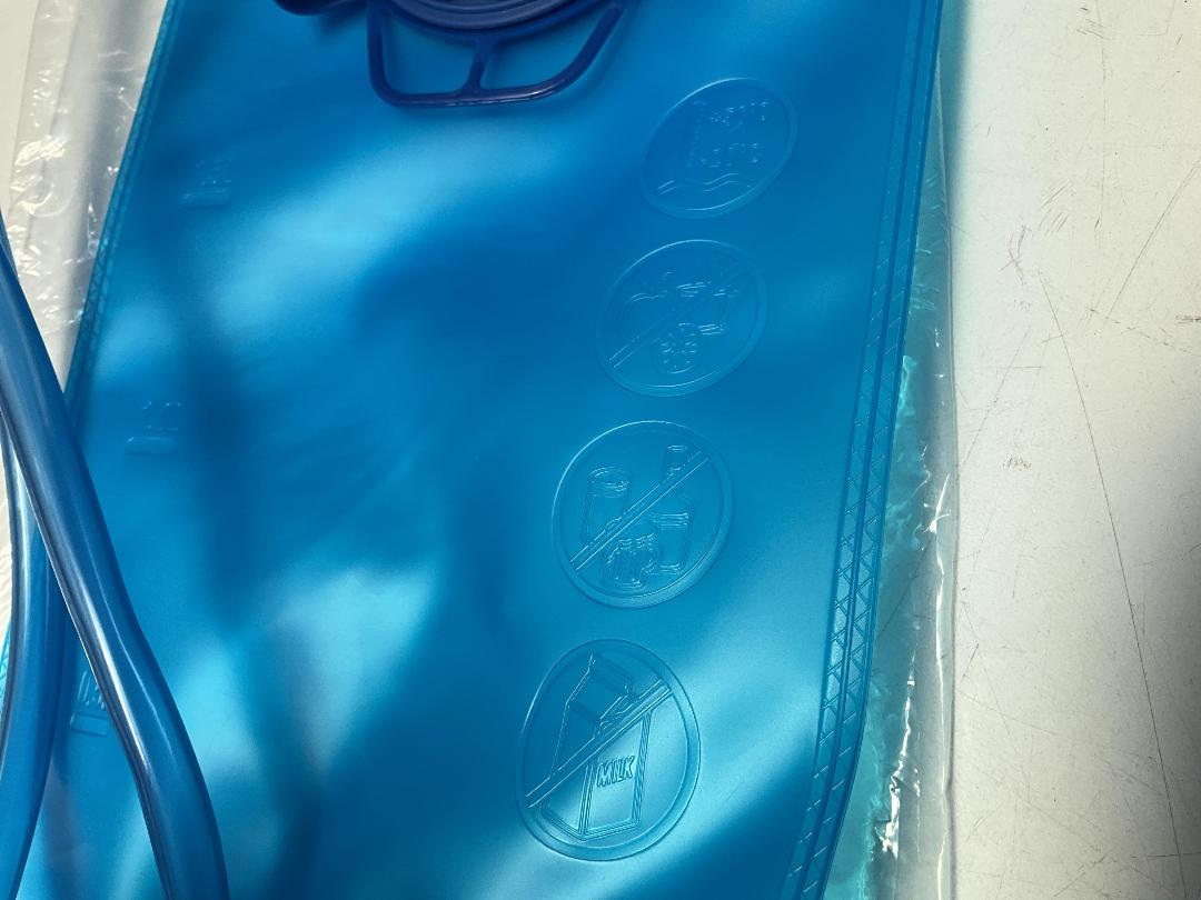 Photo '5' of 5x HotSpeed - Hydration Packs & 5x 2L Bladders - Black/Grey *NEW*