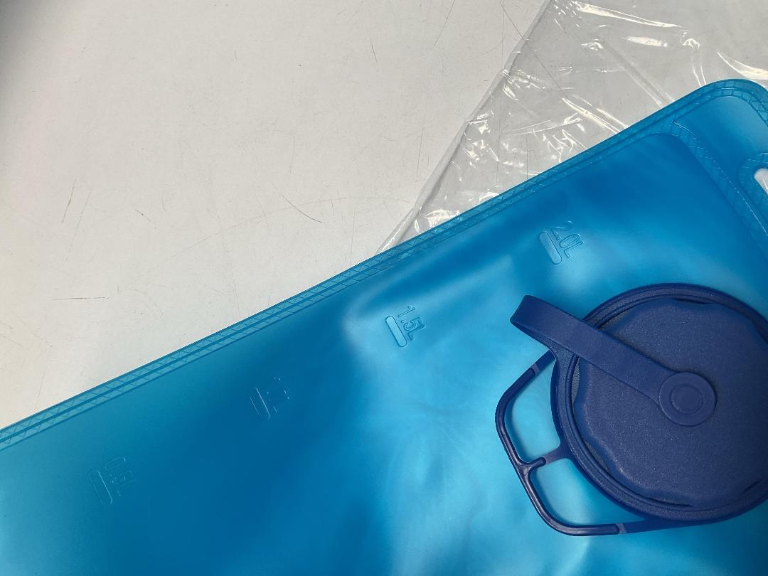 Photo '6' of 4x HotSpeed - Hydration Packs & 4x 2L Bladders - Green *NEW*