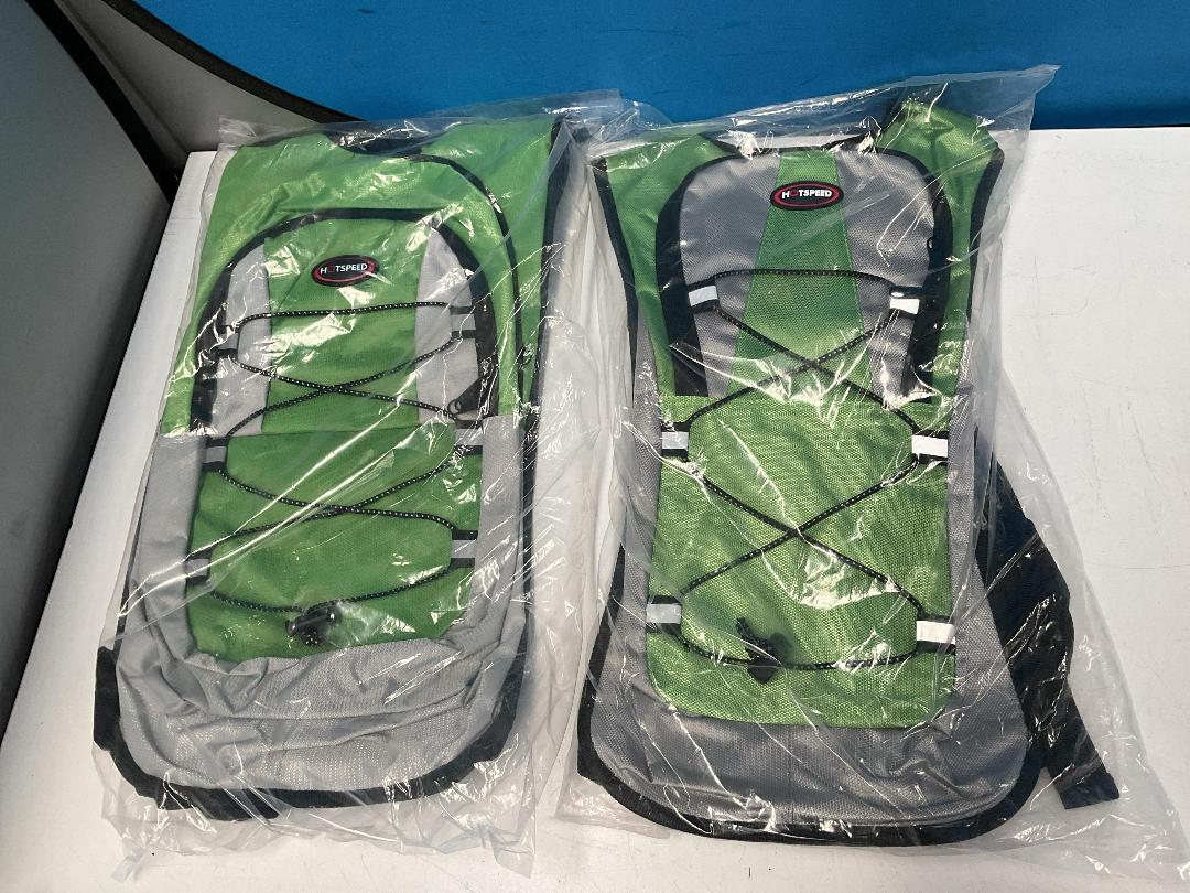 Photo '2' of 4x HotSpeed - Hydration Packs & 4x 2L Bladders - Green *NEW*