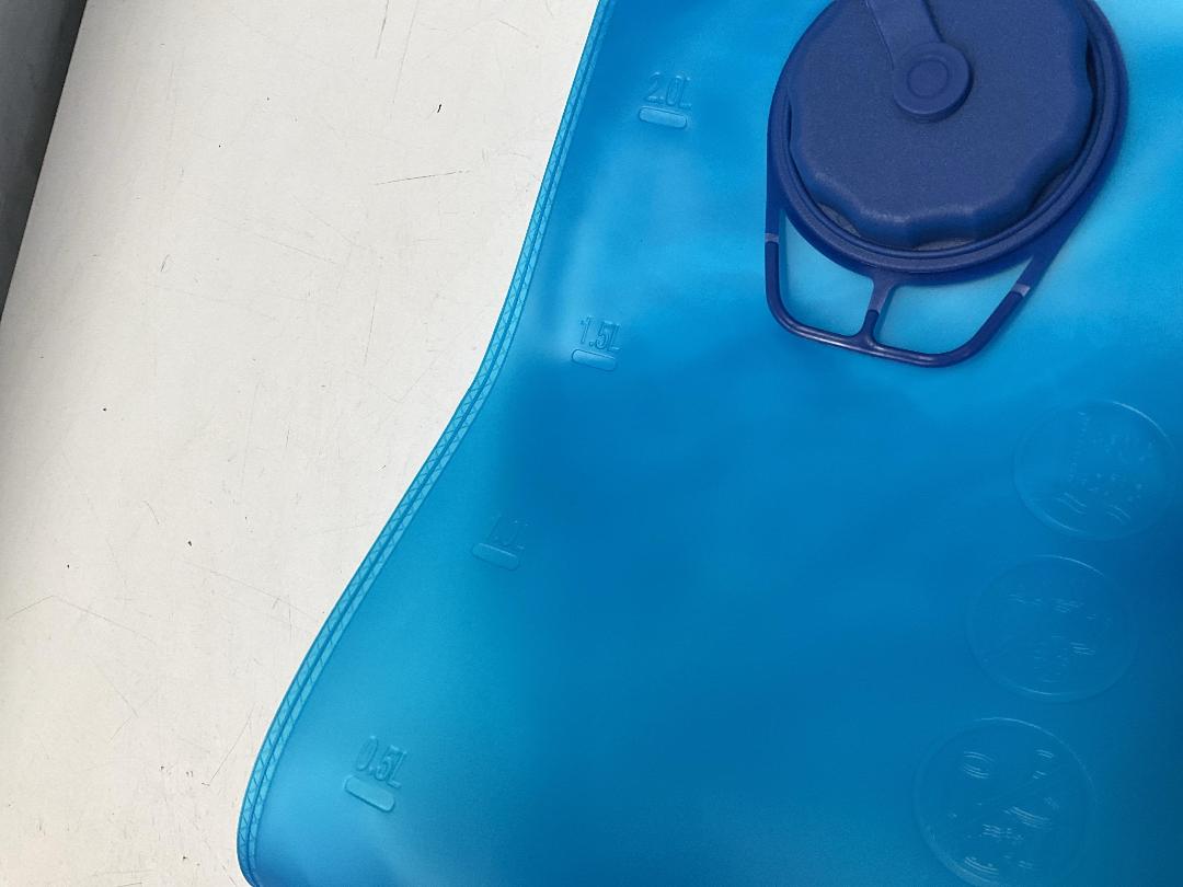 Photo '6' of 5x Blue Coloured Day Packs or Similar & 5x 2L Bladders - *NEW*