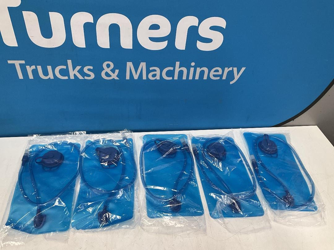 Photo '9' of 5x Green Coloured Day Packs or Similar & 5x 2L Bladders - *NEW*