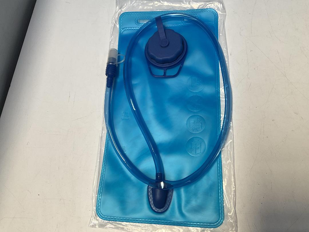 Photo '4' of 5x Green Coloured Day Packs or Similar & 5x 2L Bladders - *NEW*