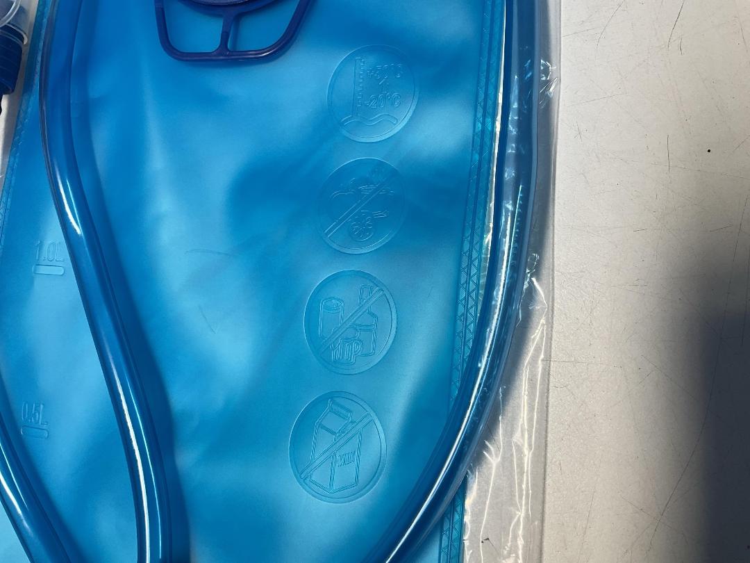 Photo '5' of 5x Green Coloured Day Packs or Similar & 5x 2L Bladders - *NEW*