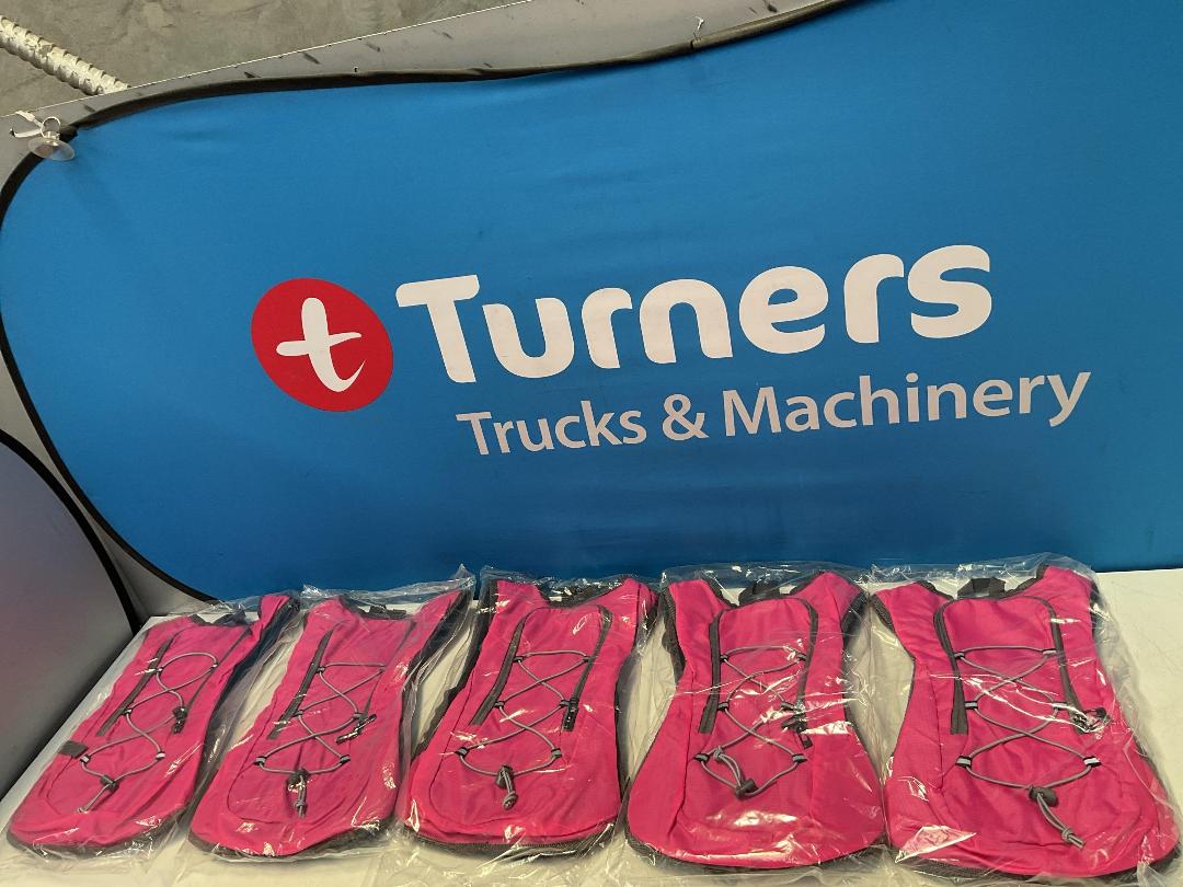 Photo '8' of 5x Pink Coloured Day Packs or Similar & 5x 2L Bladders - *NEW*