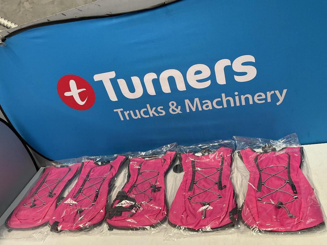 Photo '8' of 5x Pink Coloured Day Packs or Similar & 5x 2L Bladders - *NEW*