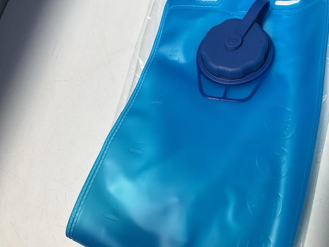 Photo '6' of 5x Pink Coloured Day Packs or Similar & 5x 2L Bladders - *NEW*