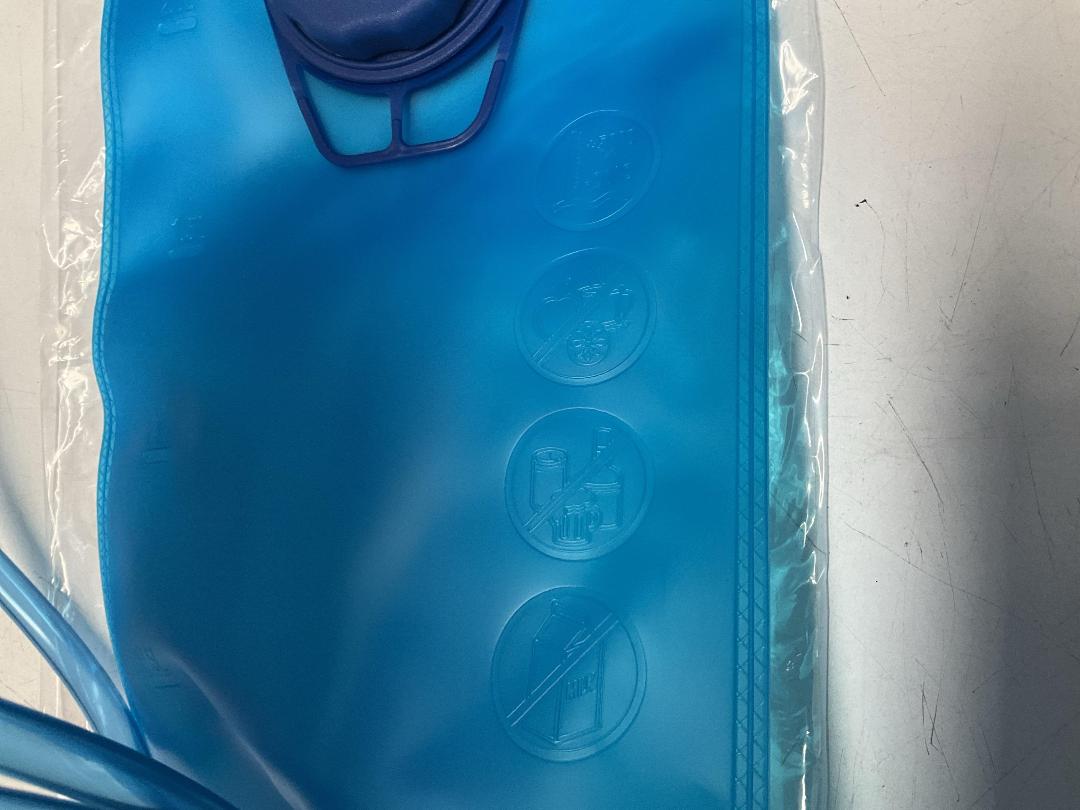 Photo '5' of 5x Pink Coloured Day Packs or Similar & 5x 2L Bladders - *NEW*