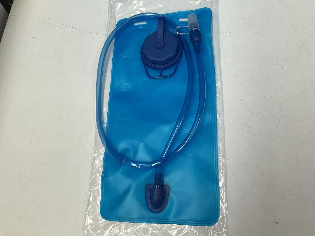 Photo '4' of 5x Pink Coloured Day Packs or Similar & 5x 2L Bladders - *NEW*