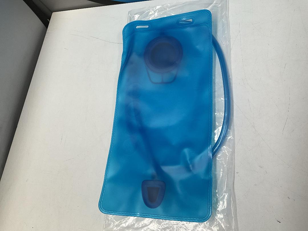 Photo '7' of 5x Pink Coloured Day Packs or Similar & 5x 2L Bladders - *NEW*