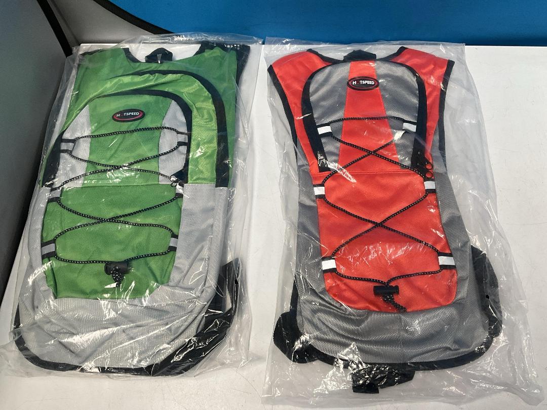 Photo '2' of 5x HotSpeed - Hydration Packs & 5x 2L Bladders - 3x Green and 2x Orange *NEW*
